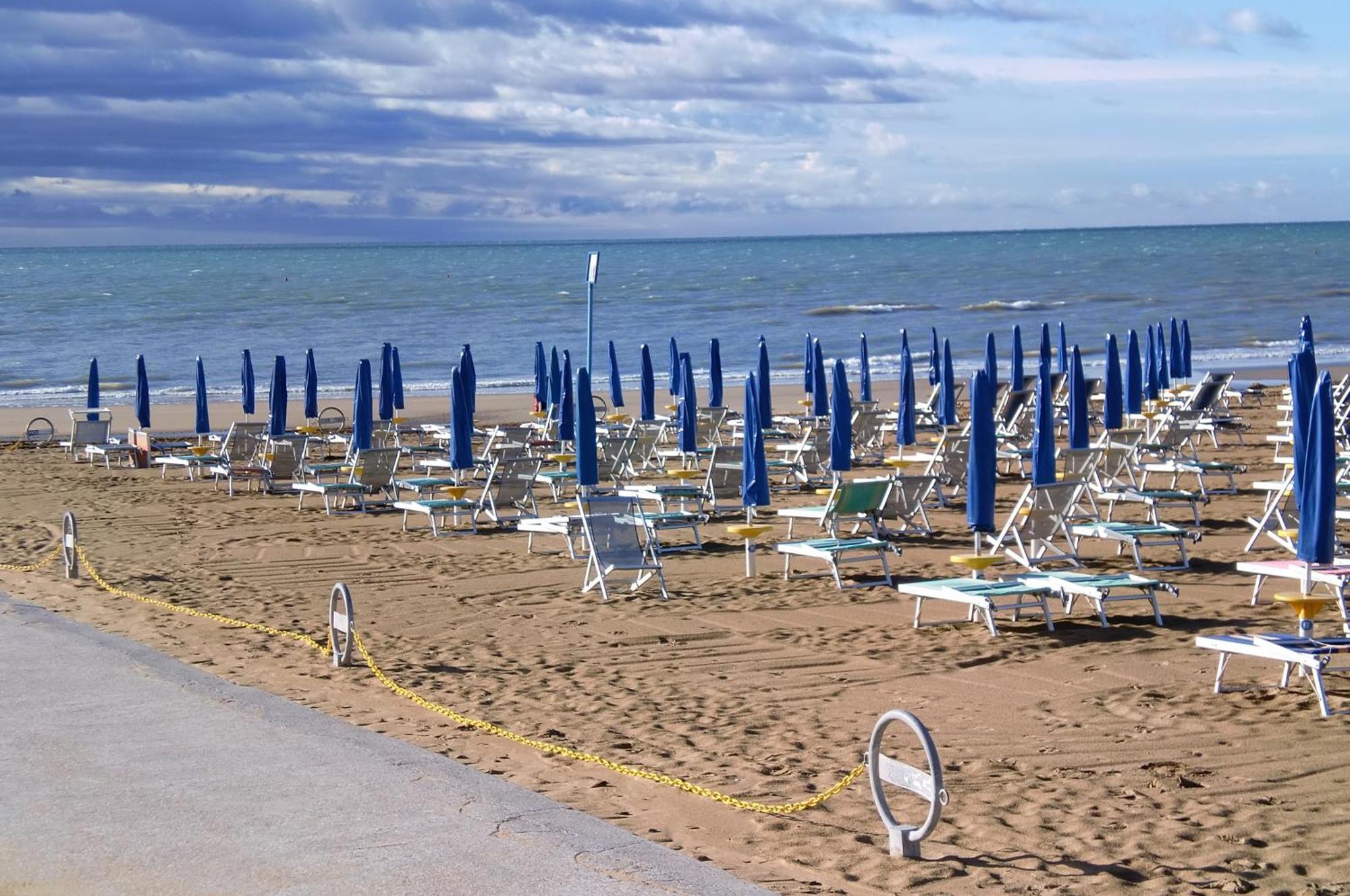 Suite Erica Lignano Hotel Линьяно-Саббьядоро Экстерьер фото