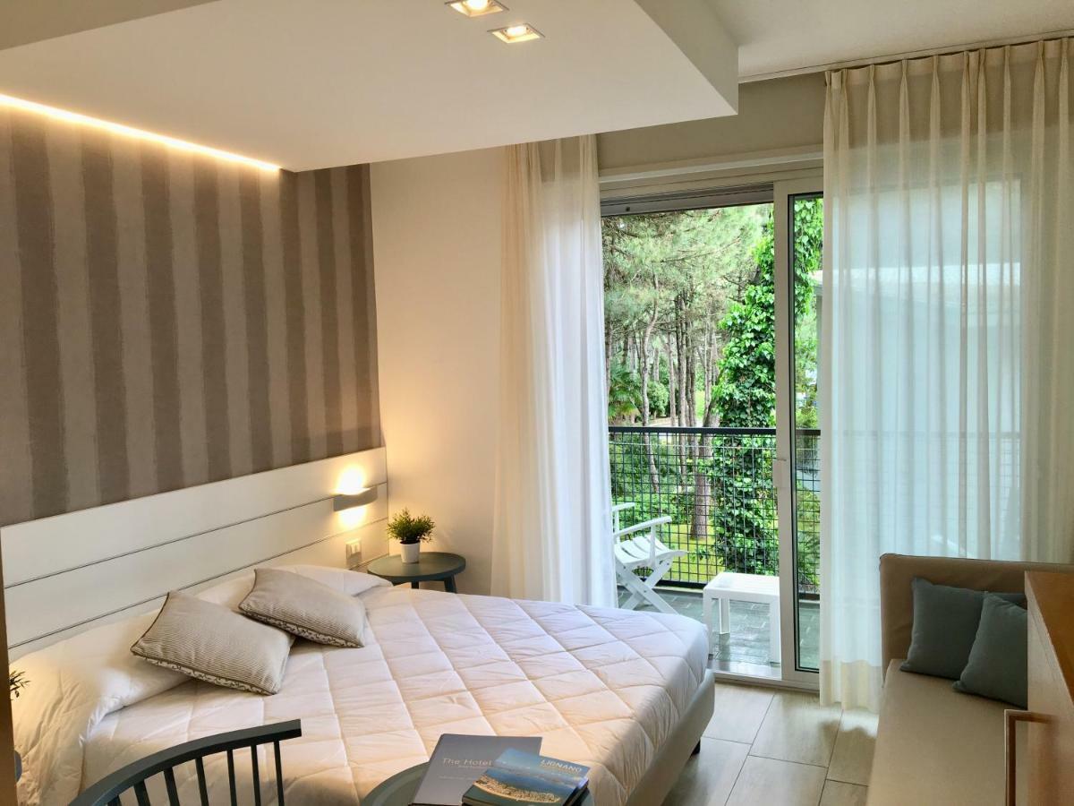 Suite Erica Lignano Hotel Линьяно-Саббьядоро Экстерьер фото